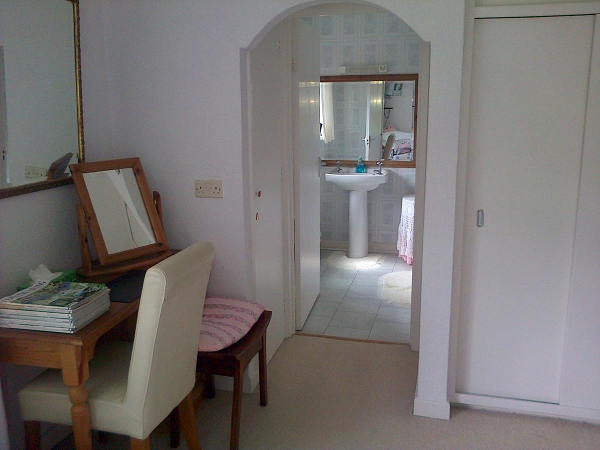 Follets B&B Pewsey Exteriör bild