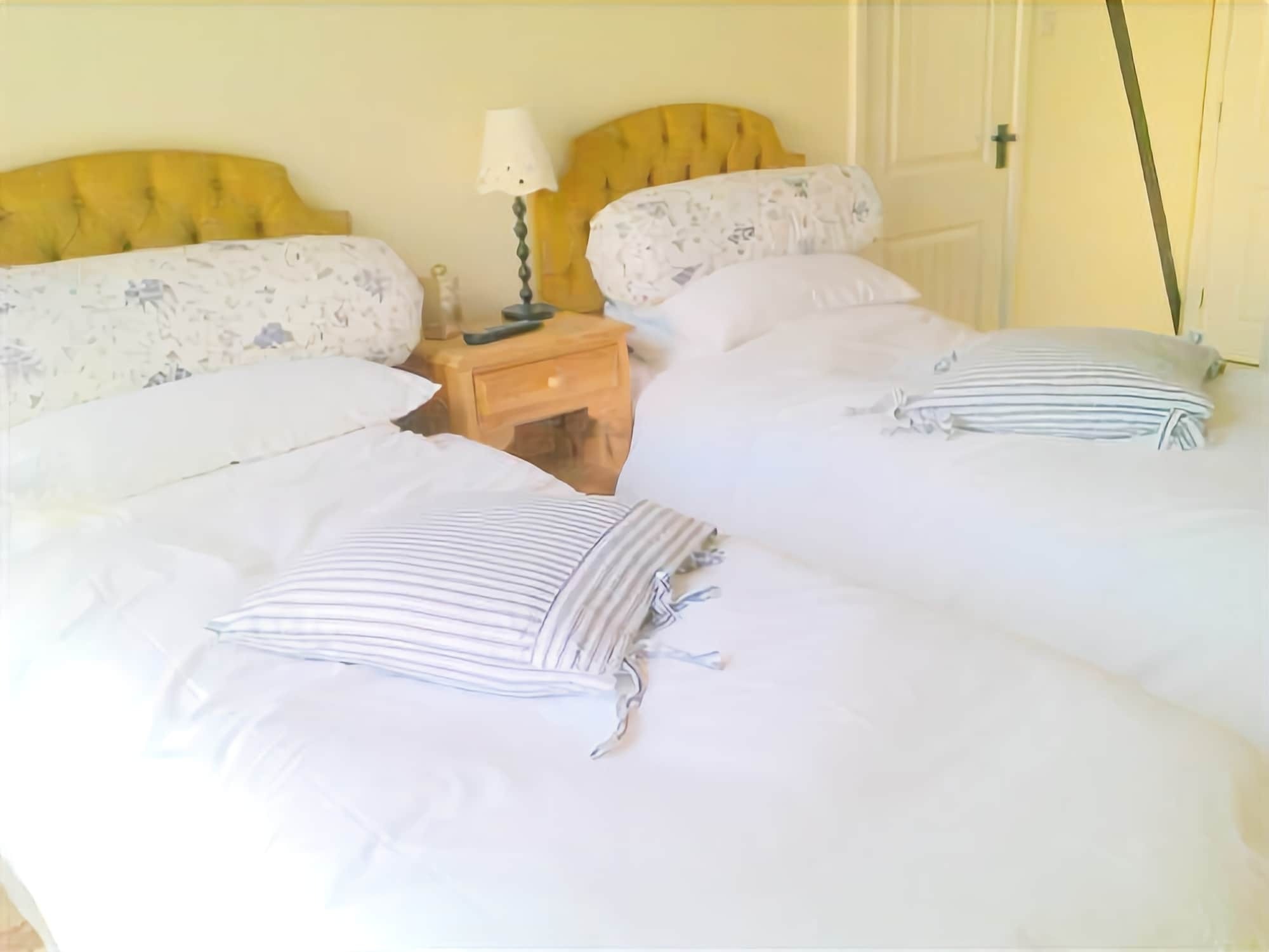 Follets B&B Pewsey Exteriör bild